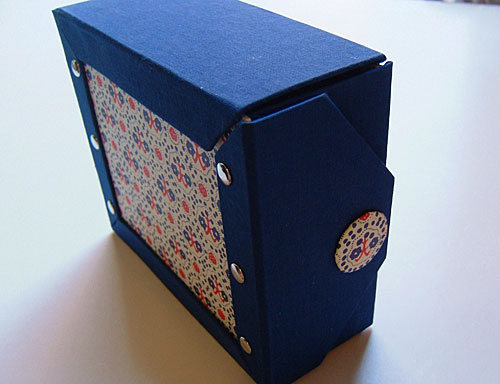 CD binder box